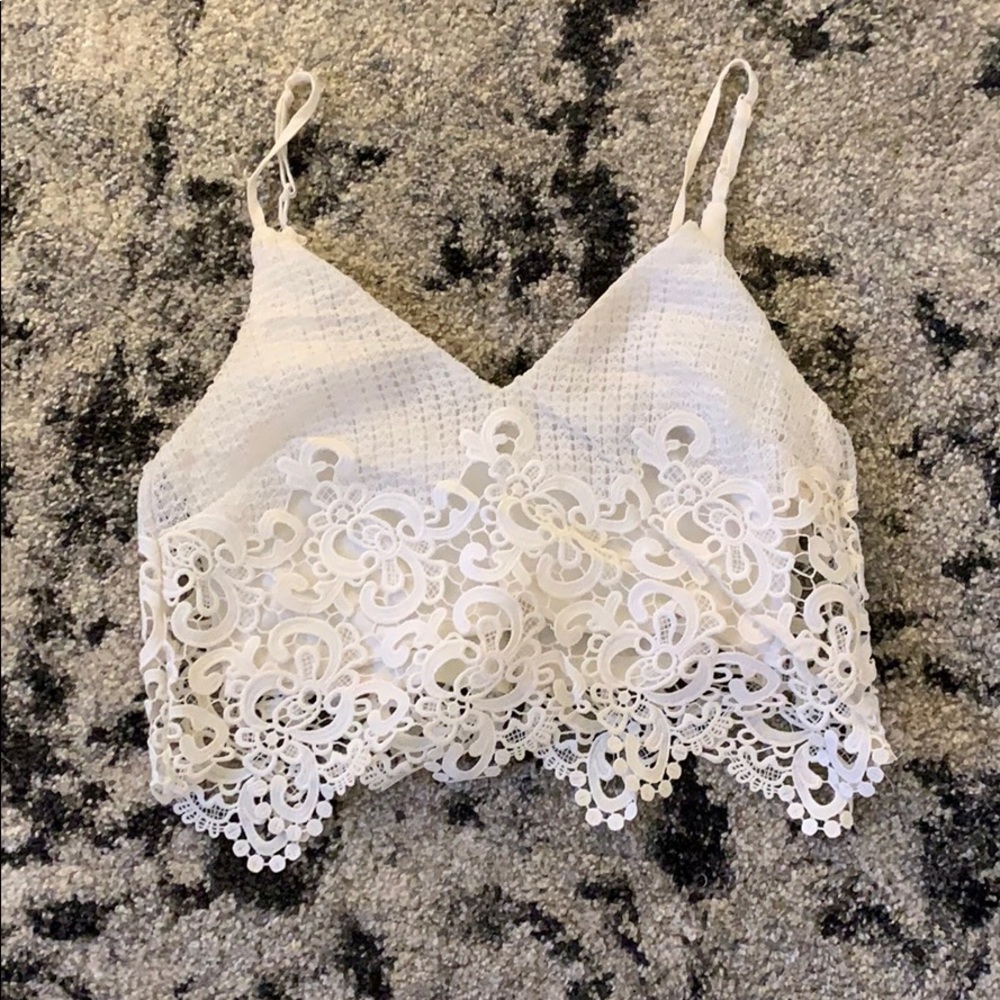 White crop tank